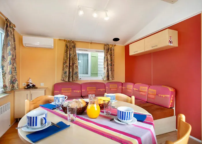 T2 V - 15 Min From Nazare