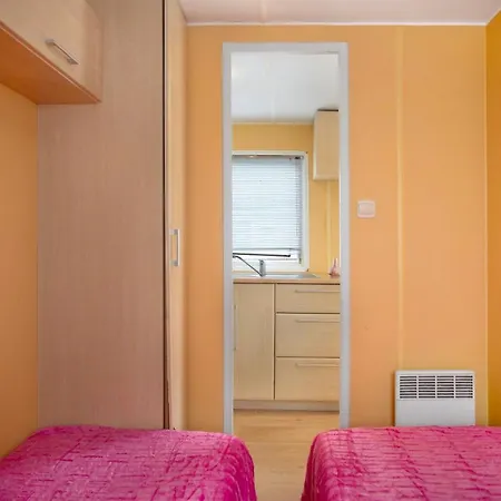 T2 V - 15 Min From Nazare *