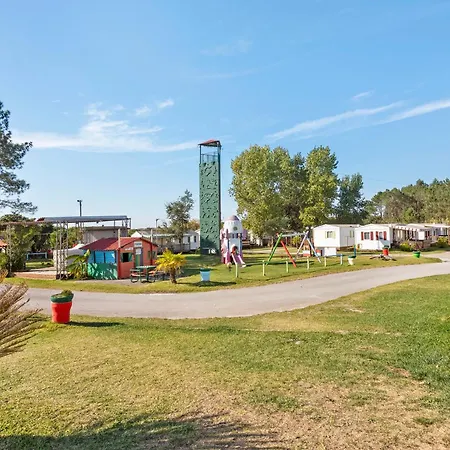 T2 V - 15 Min From Nazare * パタイアス